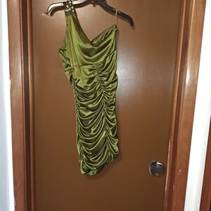 Elegant One Shoulder Green Dress